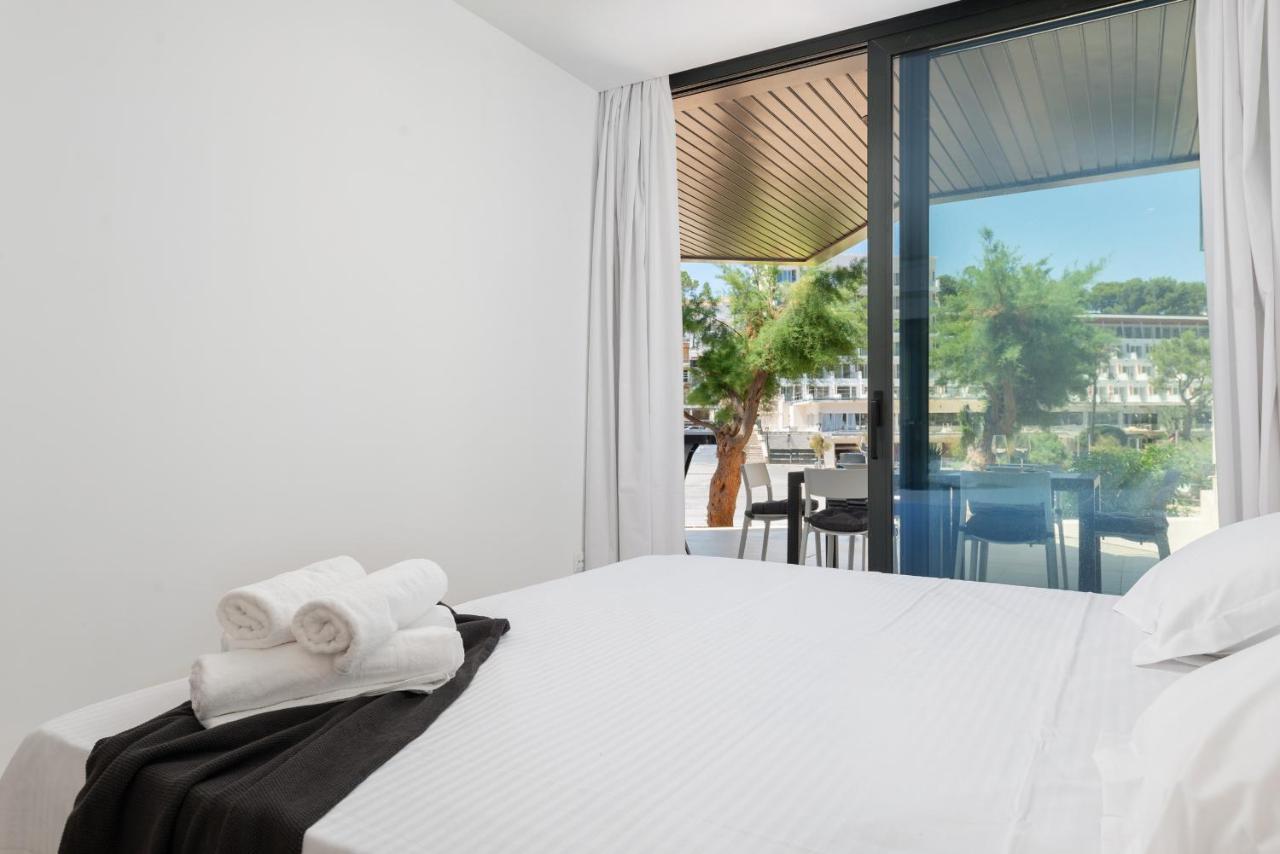 Mirador Blue F - Cala Sant Vicenc Apartment *